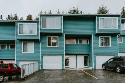 10 822 Gibsons Way, Gibsons, BC, Gibsons — Townhouse for sale