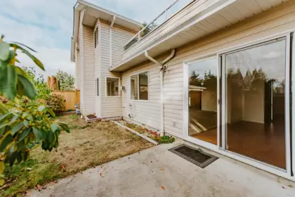 31 5610 Trail Avenue, Sechelt, BC, Sechelt — Townhouse for sale