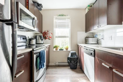 204 18755 68 Avenue, Surrey, BC