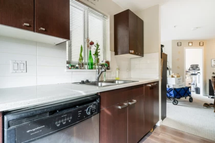 204 18755 68 Avenue, Surrey, BC