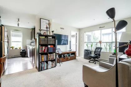 204 18755 68 Avenue, Surrey, BC