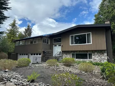 13901 Malabar Avenue, White Rock, BC, White rock — Single Family Residence for sale