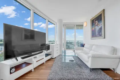 906 8555 Granville Street, Vancouver, BC, Vancouver — Apartment/Condo for sale