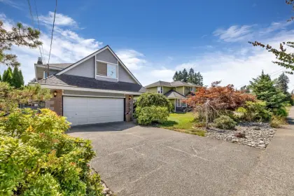 16282 108 Avenue, Surrey, BC, Surrey — Single Family Residence for sale