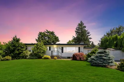 10030 Bonavista Street, Chilliwack, BC, Chilliwack — Single Family Residence for sale