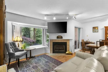 3337 Flagstaff Place, Vancouver, BC, Vancouver — Townhouse for sale