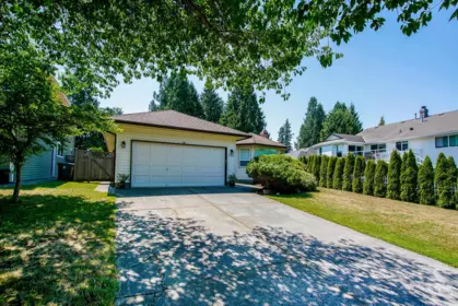 12926 19 Avenue, Surrey, BC, Surrey — Single Family Residence for sale