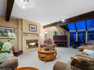 194 E Osborne Road, North Vancouver, BC, North vancouver — Single Family Residence for sale