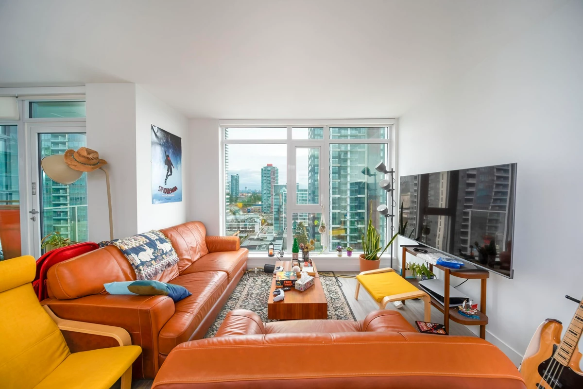 Kitchen Photo of 1601 6398 Silver Street, Burnaby, BC