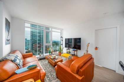 1601 6398 Silver Street, Burnaby, BC