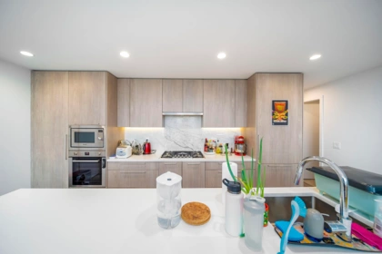 1601 6398 Silver Street, Burnaby, BC