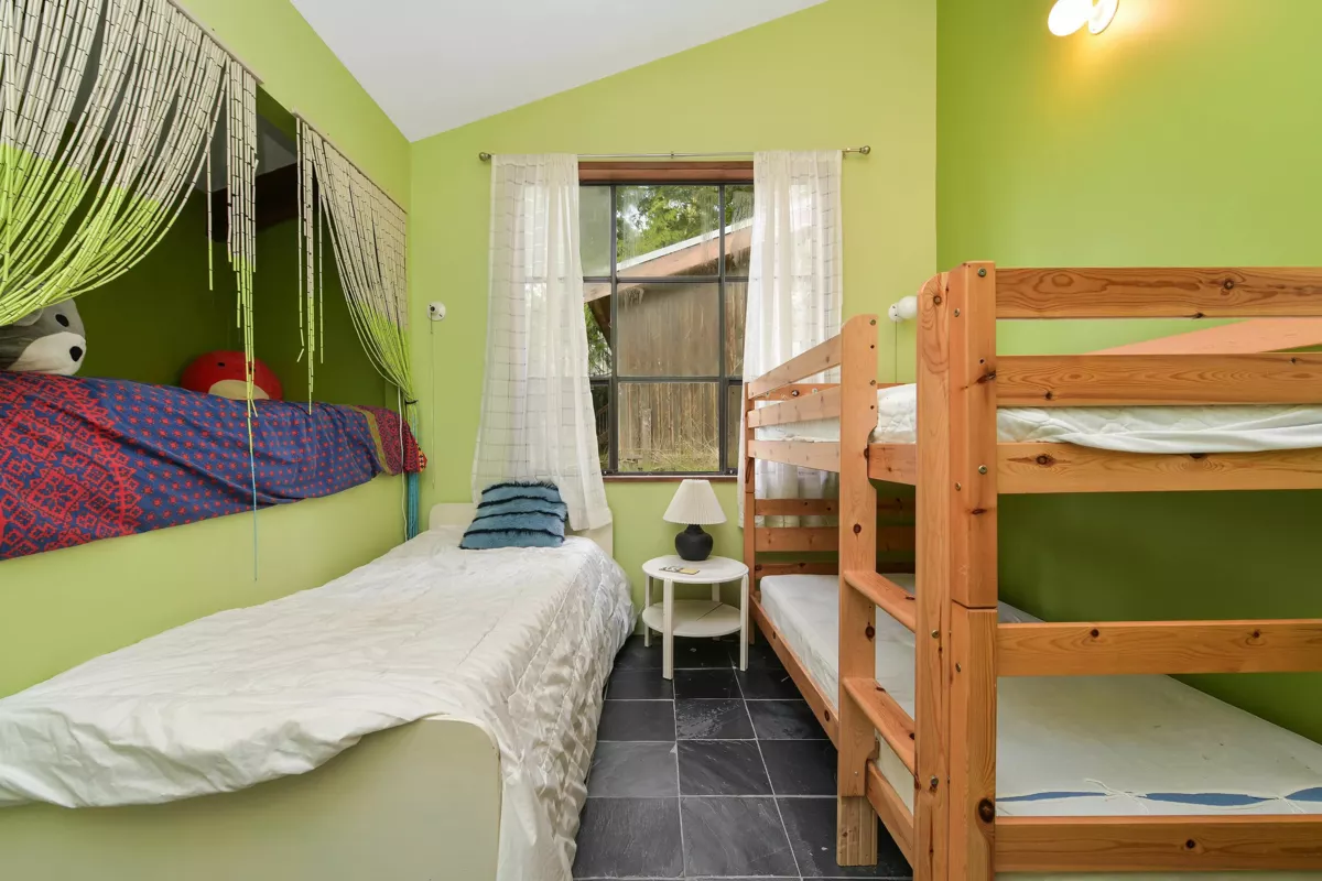 Laundry Room Photo of 524 Bay Turnabout, Mayne Island, BC
