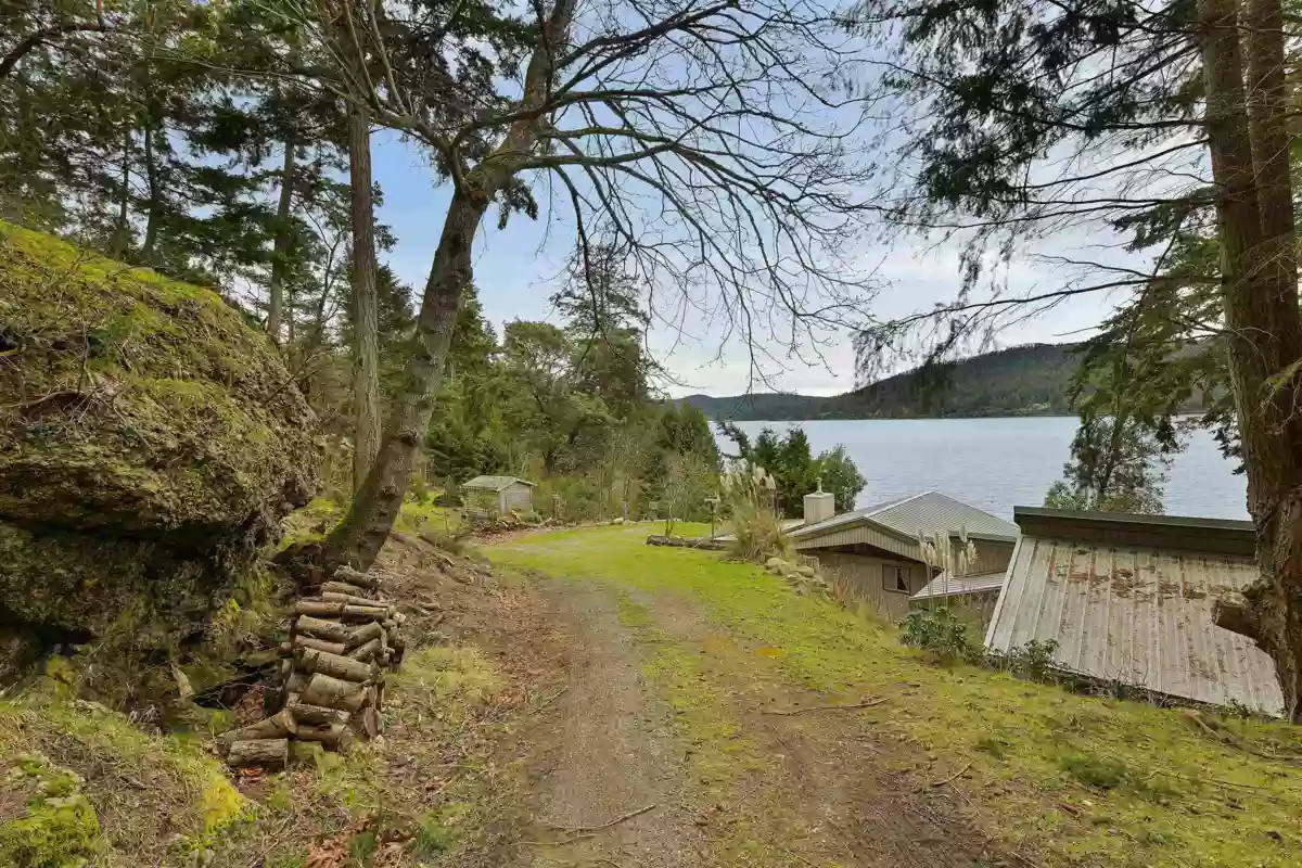 Living Room Photo of 524 Bay Turnabout, Mayne Island, BC