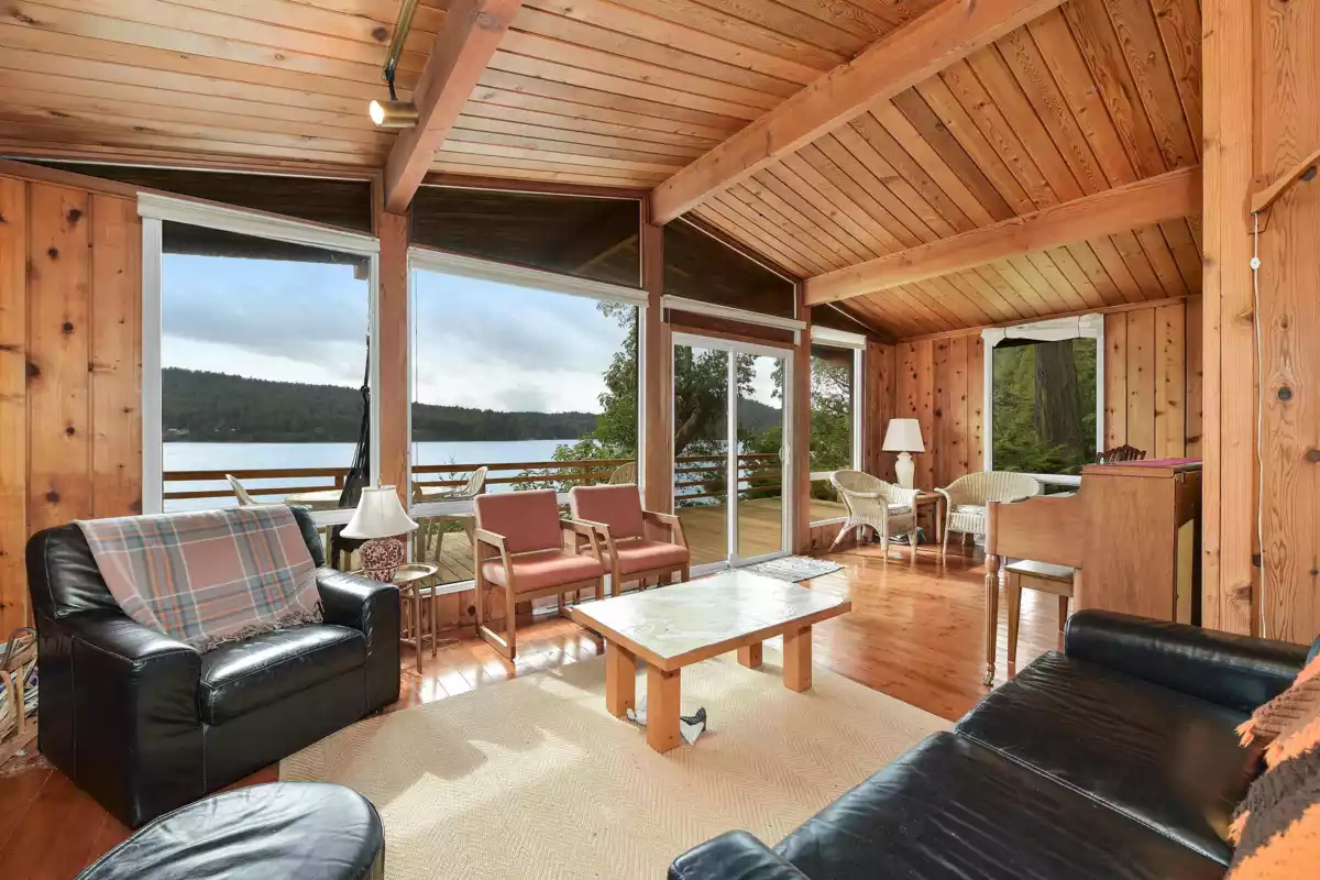 Powder Room Photo of 524 Bay Turnabout, Mayne Island, BC