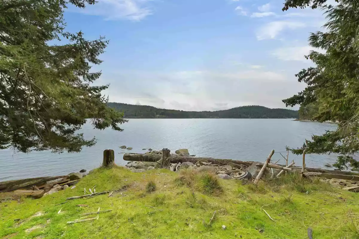 Street View Photo of 524 Bay Turnabout, Mayne Island, BC