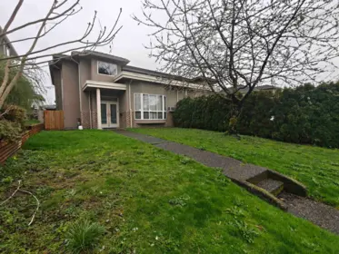 4586 Barker Avenue, Burnaby, BC, Burnaby — Half Duplex for sale