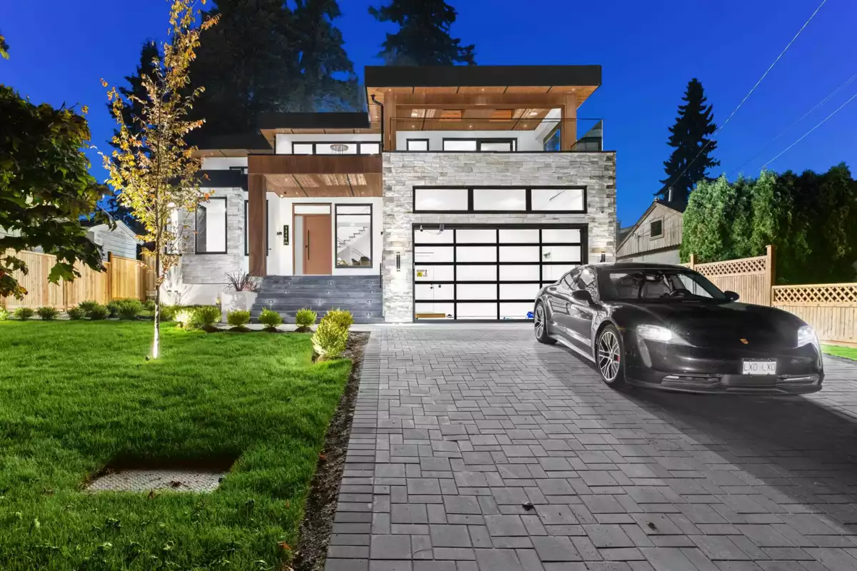 Exterior Front Photo of 1341 Lee Street, White Rock, BC