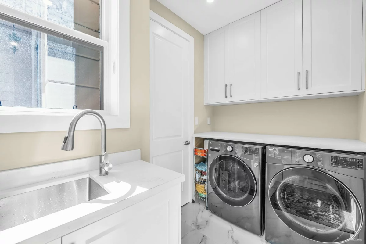 Basement Recreation Room Photo of 7531 Chelsea Road, Richmond, BC