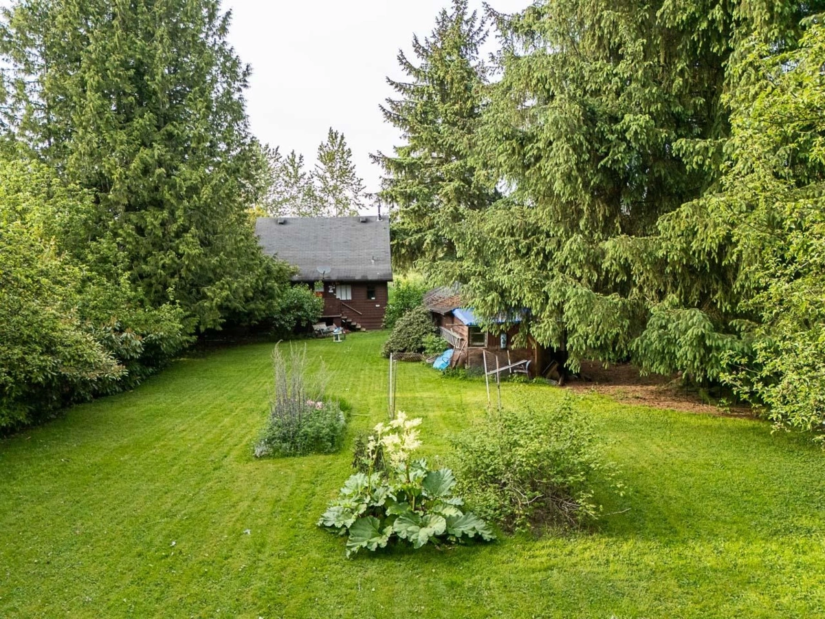 Backyard Photo of 5021 Claude Avenue, Burnaby, BC
