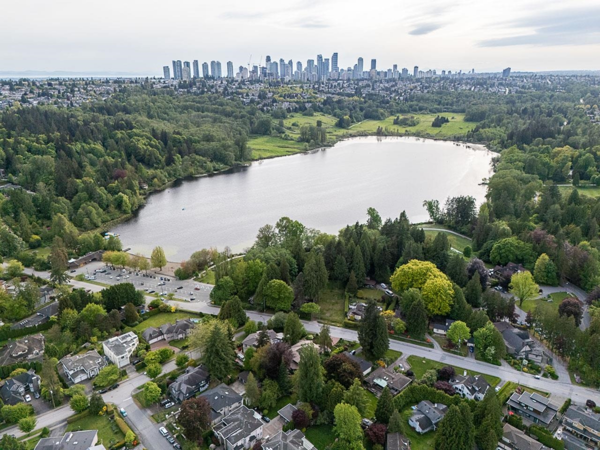 Basement Recreation Room Photo of 5021 Claude Avenue, Burnaby, BC