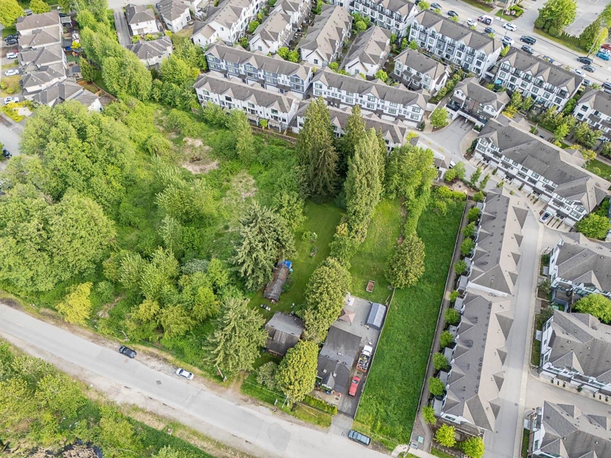 Dining Area Photo of 5021 Claude Avenue, Burnaby, BC
