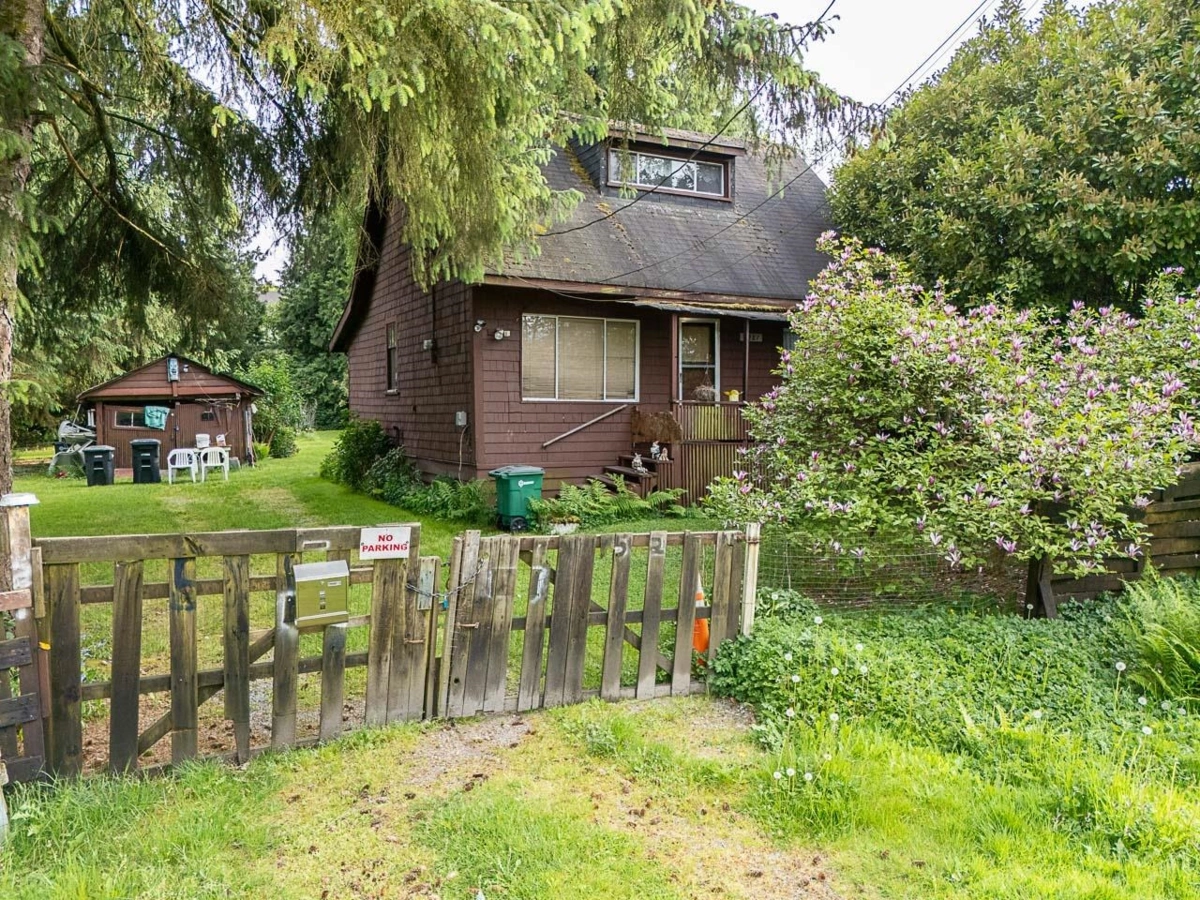 Neighborhood Park Photo Near 5021 Claude Avenue, Burnaby, BC