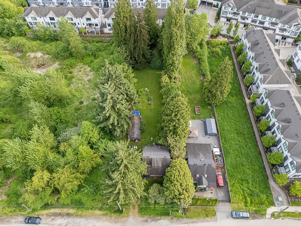 Outdoor Deck Photo of 5021 Claude Avenue, Burnaby, BC