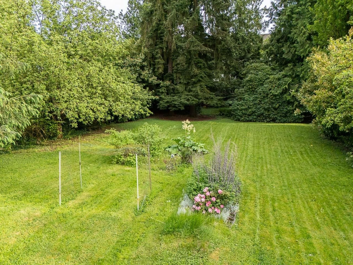 Outdoor Kitchen Photo of 5021 Claude Avenue, Burnaby, BC