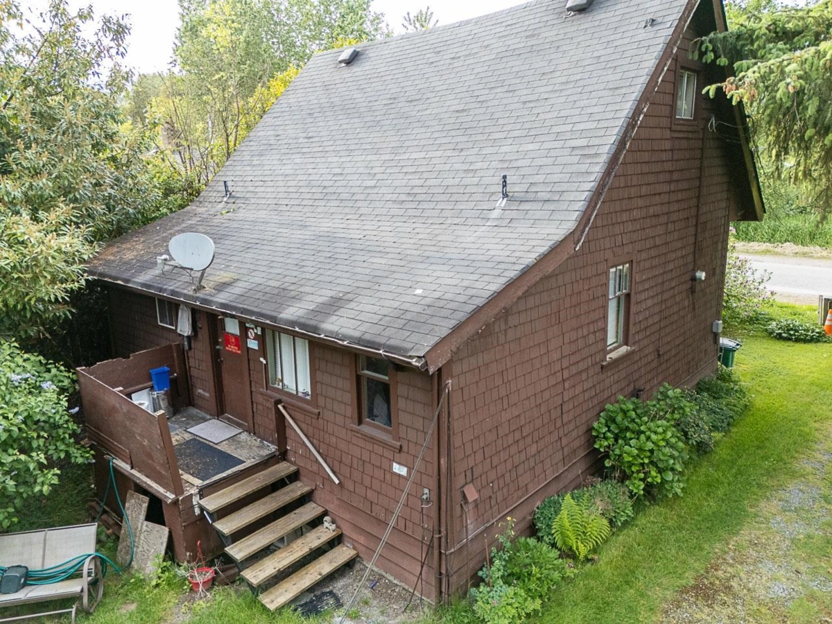 Swimming Pool Photo of 5021 Claude Avenue, Burnaby, BC
