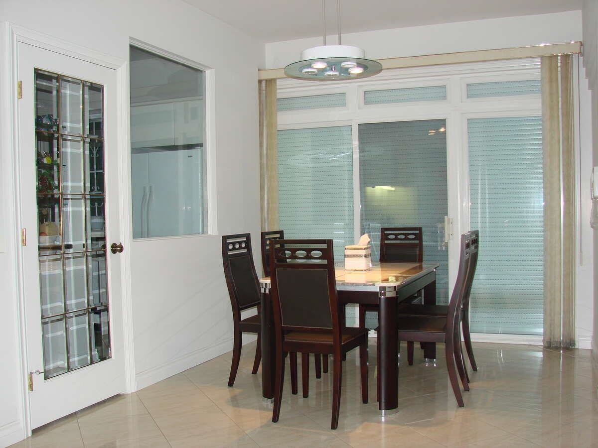 Kitchen Island Photo of 5511 Cantrell Road, Richmond, BC