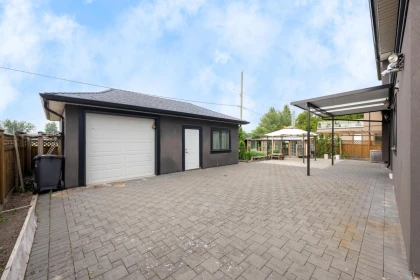 Hot Tub / Spa Photo of 7311 Bates Road, Richmond, BC