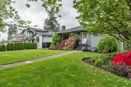 8665 12th Avenue, Burnaby, BC, Burnaby — Single Family Residence for sale