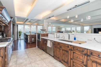 3128 O'hara Lane, Surrey, BC, Surrey — Single Family Residence for sale