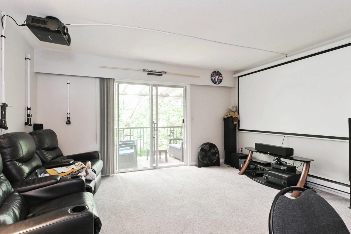 Dining Area Photo of 46 6467 197 Street, Langley, BC