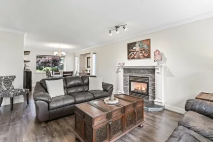 9271 156a Street, Surrey, BC, Surrey — Single Family Residence for sale