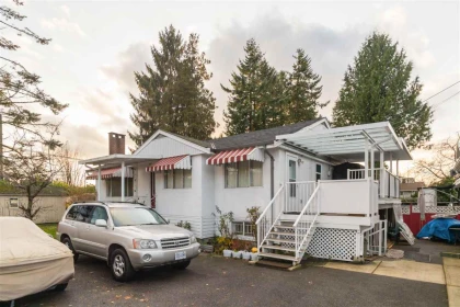 Kitchen Island Photo of 5675 Rupert Street, Vancouver, BC