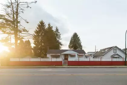 5675 Rupert Street, Vancouver, BC, Collingwood VE — 8 bed single family residence for sale