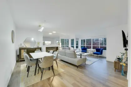 205 15375 17 Avenue, Surrey, BC, Surrey — Apartment/Condo for sale