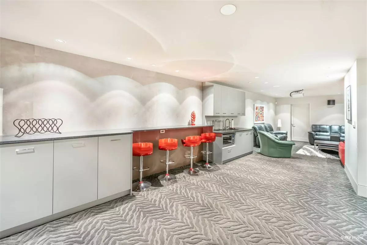 Hallway Photo of 14523 Magdalen Avenue, White Rock, BC