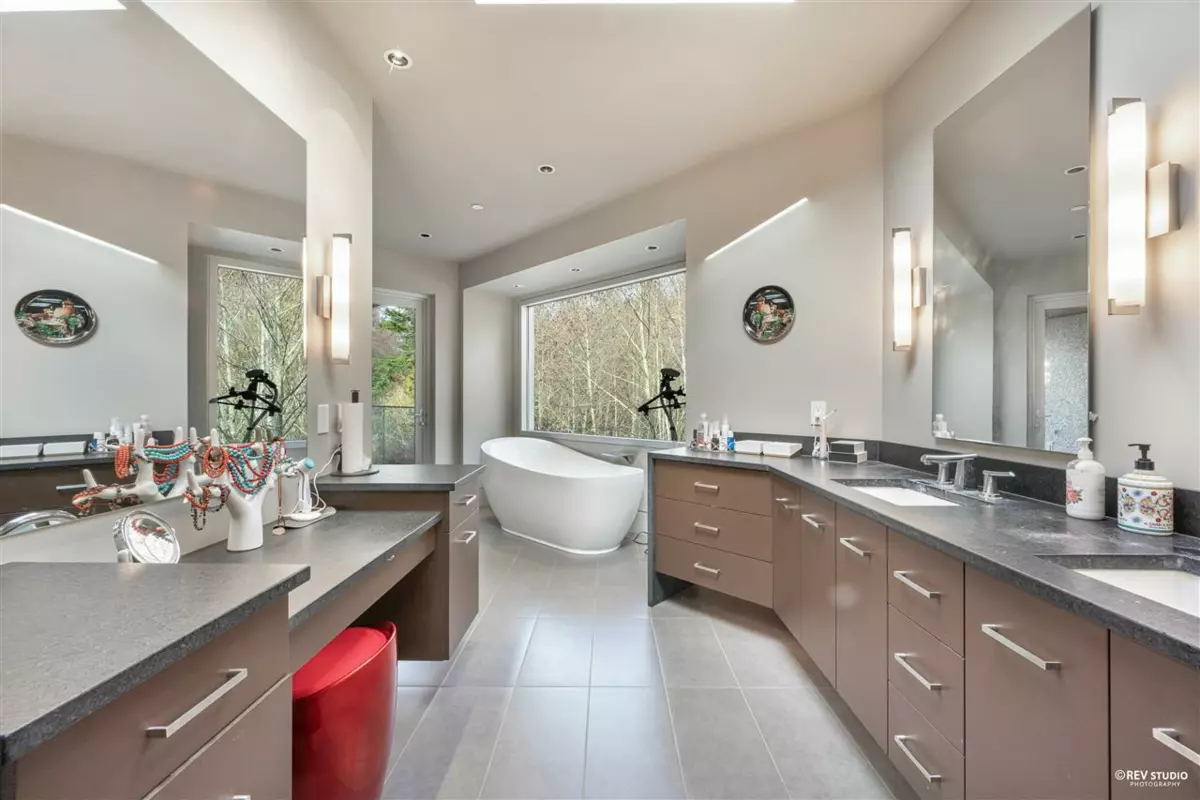 Office / Den Photo of 14523 Magdalen Avenue, White Rock, BC