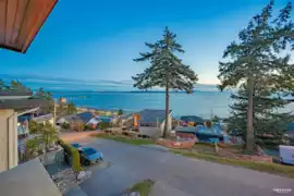 14523 Magdalen Avenue, White Rock, BC