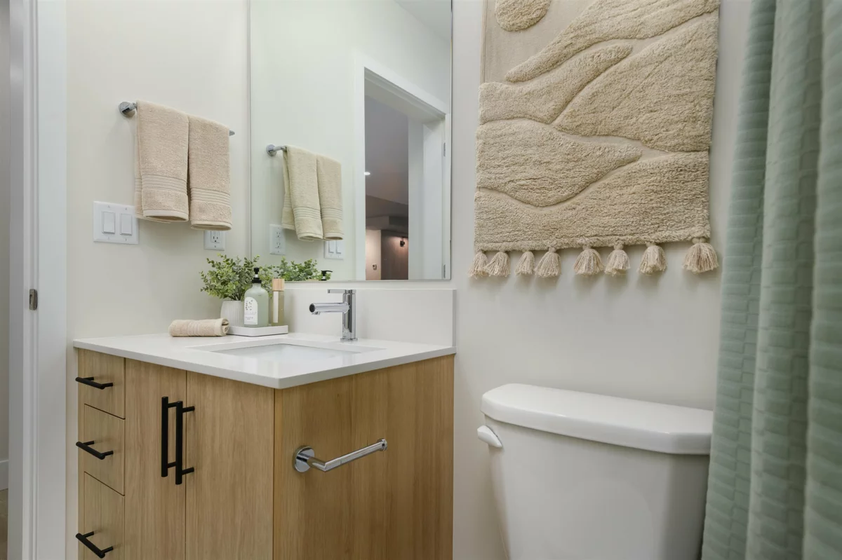 Family Room Photo of 102 33522 Cottage Lane, Abbotsford, BC