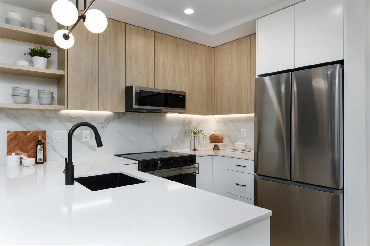 Kitchen Island Photo of 102 33522 Cottage Lane, Abbotsford, BC