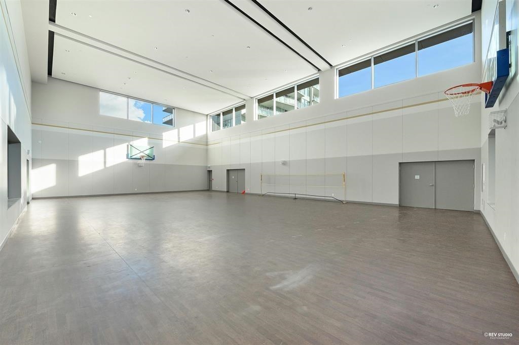 Entry Foyer Photo of 3805 6700 Dunblane Avenue, Burnaby, BC