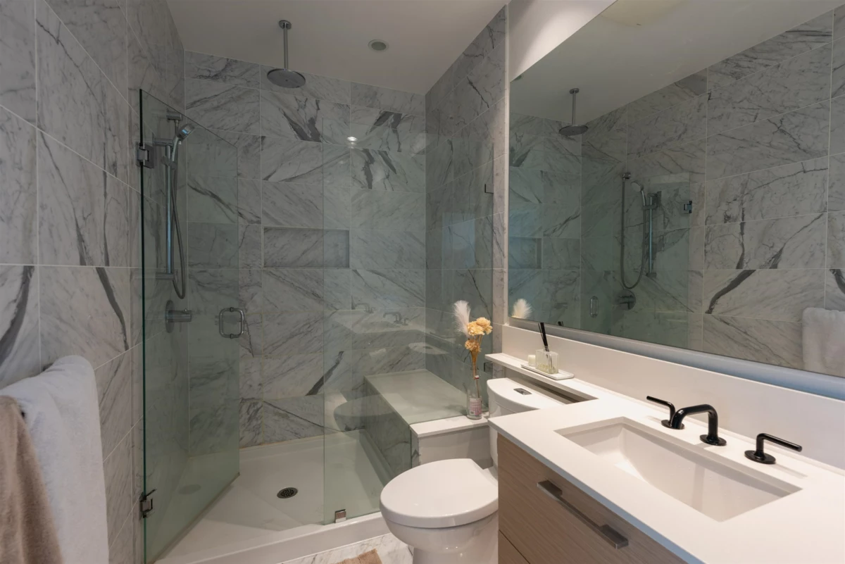 Primary Bathroom Photo of 3805 6700 Dunblane Avenue, Burnaby, BC