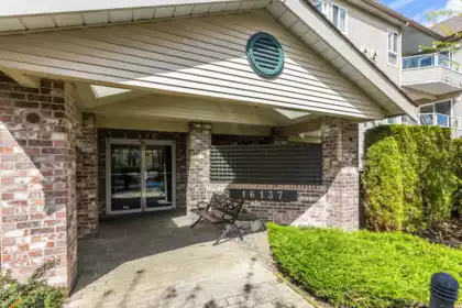 208 16137 83 Avenue, Surrey, BC, Surrey — Apartment/Condo for sale