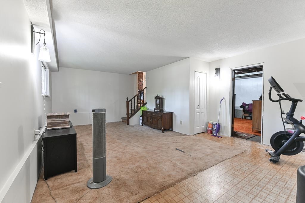 Entry Foyer Photo of 5638 248 Street, Langley, BC