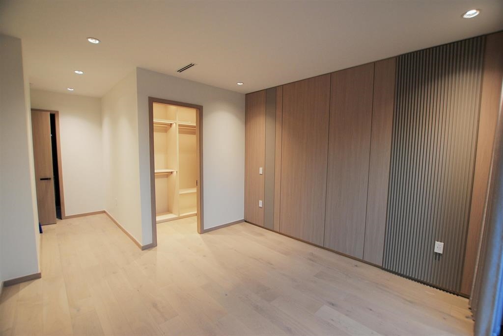 Hallway Photo of 6431 Skaha Crescent, Richmond, BC