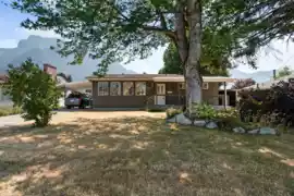 MLS R3030459
