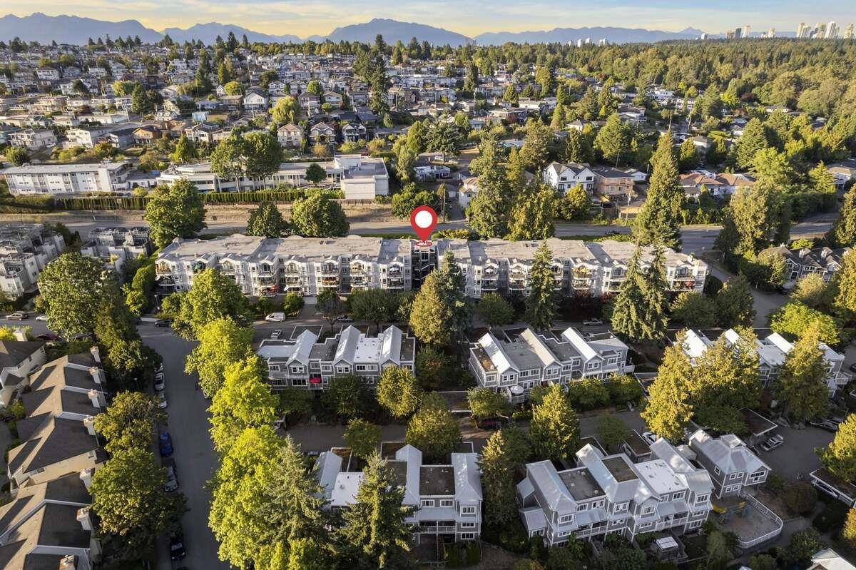 Community Amenities Photo (Clubhouse) of 202 2250 SE Marine Drive, Vancouver, BC